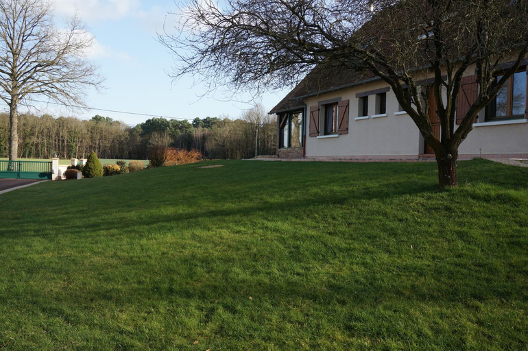 Others 3, Le Petit Chaton, Sarthe