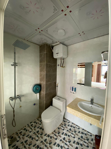 Bathroom 4, Phu Vinh Hotel, Cửa Lò