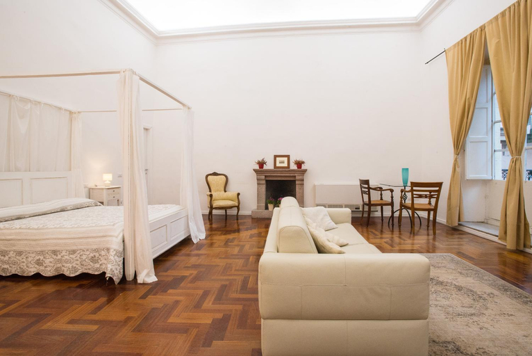 Others 3, Residenze al Castello, Cagliari