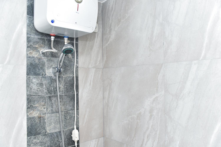 Bathroom 15