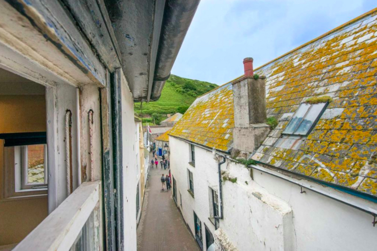 Others 4, Jacobs Cottage, Cornwall