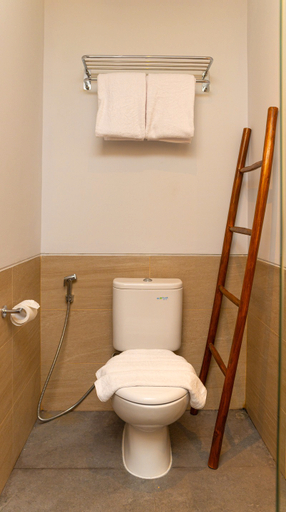 Bathroom 7