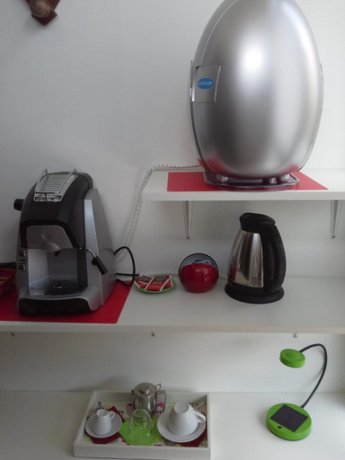 Others 5, Alba B&B, Isernia