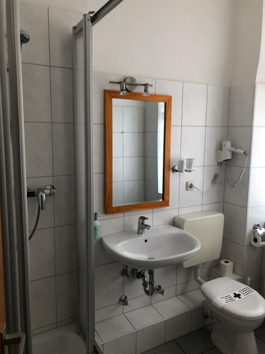 Bathroom, Rheinischer Hof, Leverkusen
