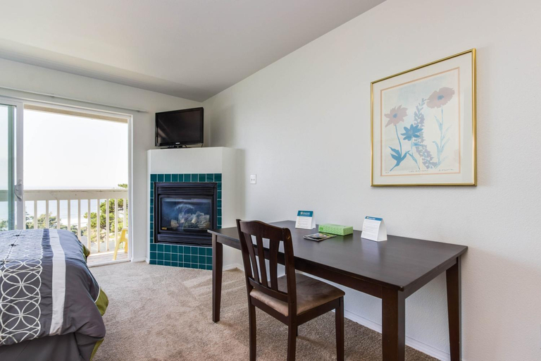Dining Room 5