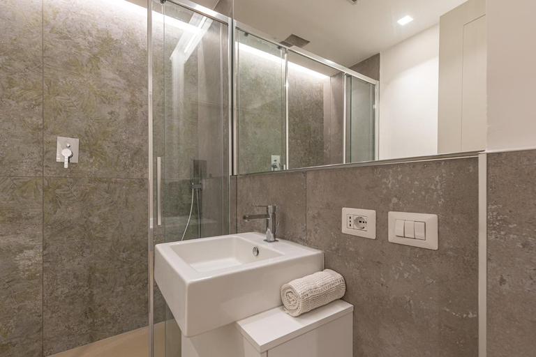 Bathroom 3, BePlace Apartments in Porta Venezia, Milano