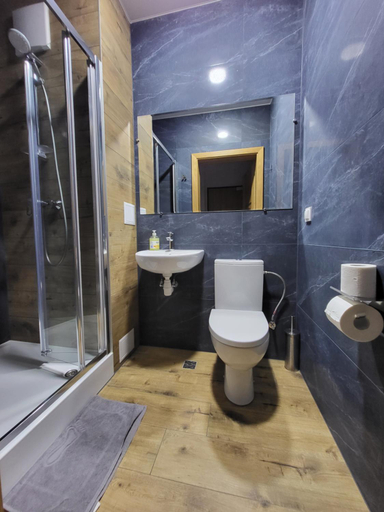 Bathroom 3, FOKA Hostel, Środa Śląska