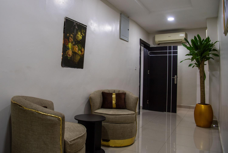 Others 3, Ifycious Lodge, Shomolu