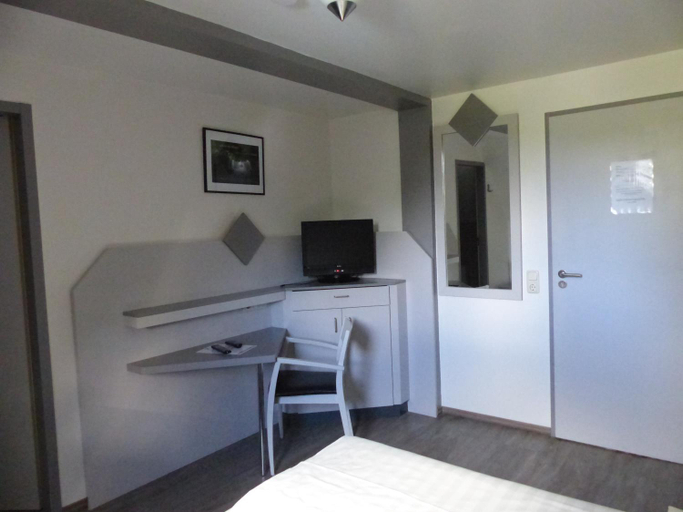 Bedroom 2, Hotel Eifelsteig, Städteregion Aachen
