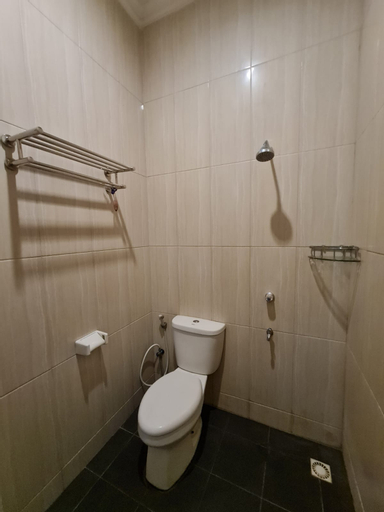 Bathroom 4