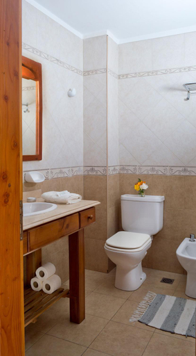 Bathroom 2, Solar de las Araucarias, Bariloche