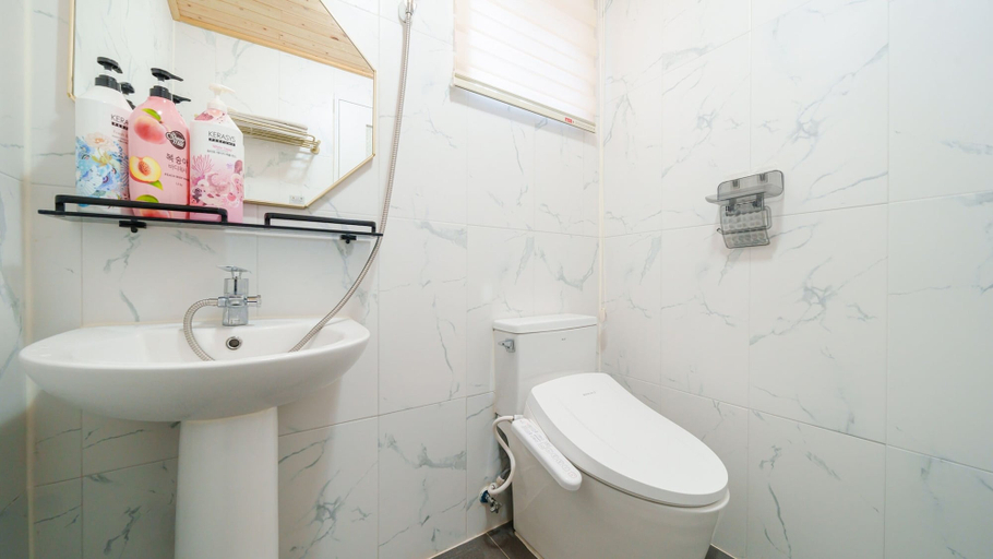 Bathroom 4, Gapyeong Mungkeul House Pension, Gapyeong