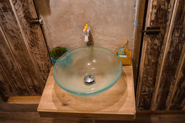 Bathroom 3, Hotel el Delfin, Taxisco