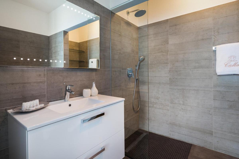 Bathroom 4, Villa Lotus Posedarje, Posedarje