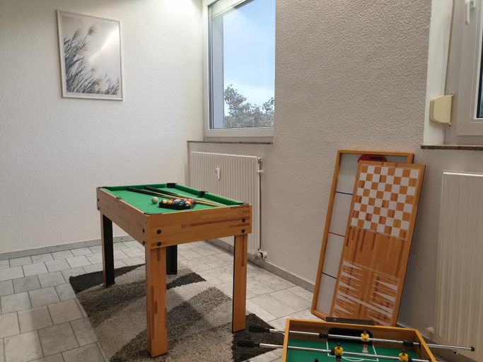 Others 5, Große 130qm Ferienwohnung mit Whirlpool, Regionalverband Saarbrücken