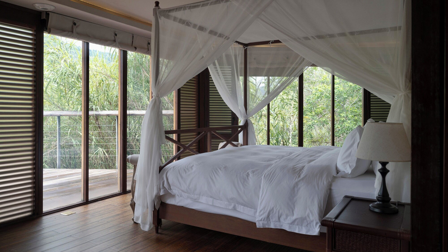 Bedroom 3, Z-Cliff Hotel, Qianxinan Buyei and Miao