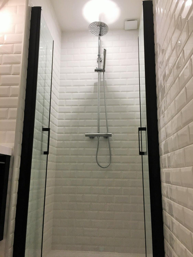 2, Bienvenue chez l'habitant, Seine-et-Marne