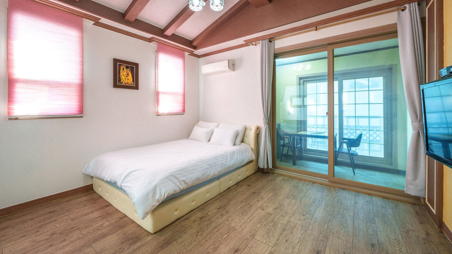 Bedroom 1, Gyeongju Clearmorning Petfriendlypension, Gyeongju