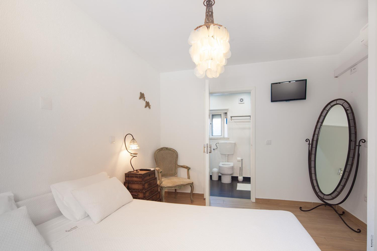 Others 2, Furadouro Terrace Hostel, Ovar