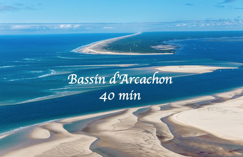 3, Studio Terrasse wifi parking a 50m du Tram B, Gironde