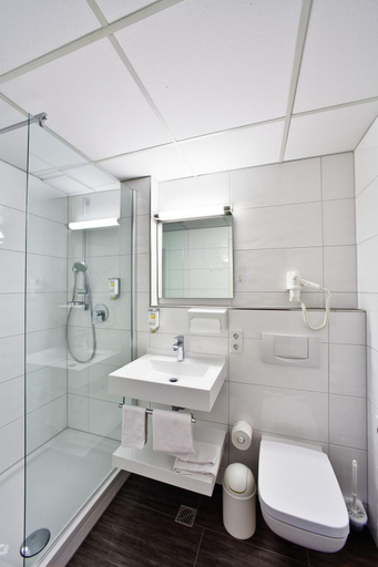 Bathroom 2, Hotel am Dom, Fulda