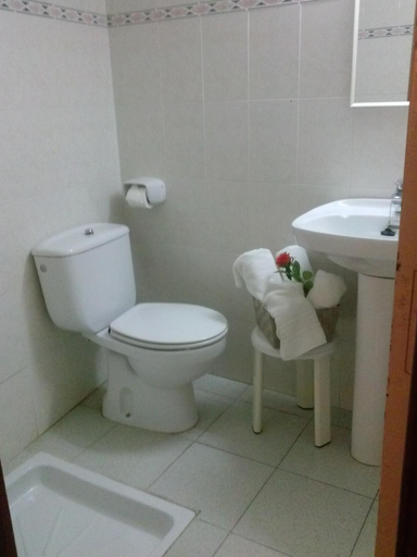 Bathroom 5, Hotel Miami, Girona