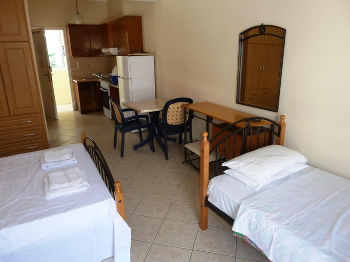 Others 2, Alykes Studio Rental, Ionian Islands