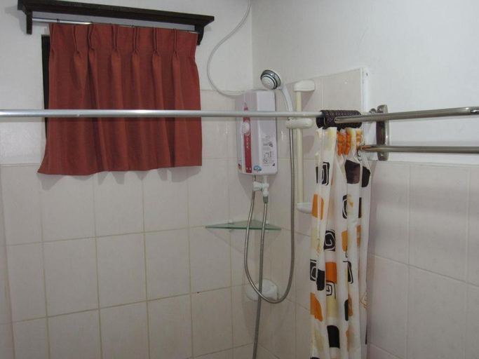 Bathroom 2, Cebu Residencia Lourdes, Lapu-Lapu City