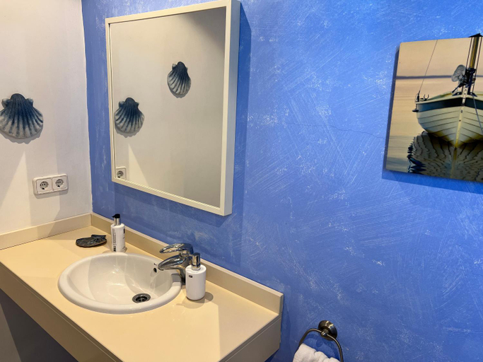 Bathroom 3, Villa Sa Calma, Girona
