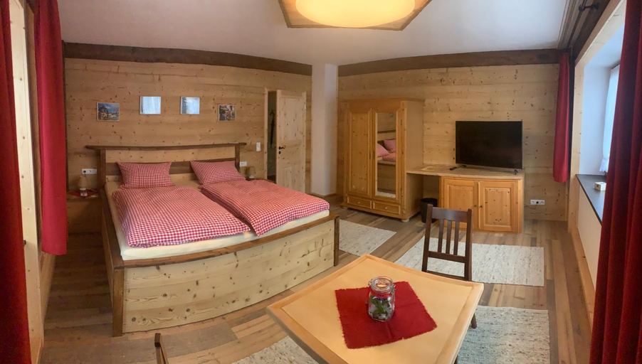 Bedroom 12