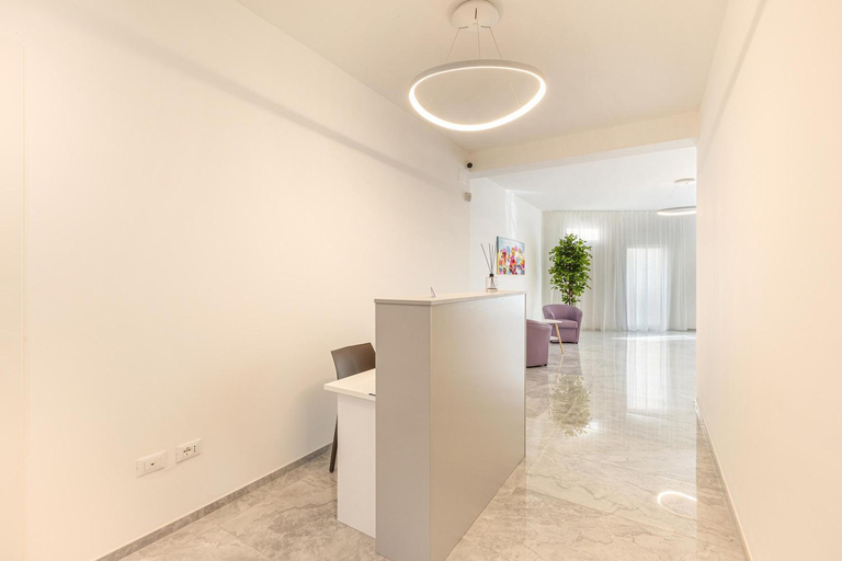 Others 5, Krono Relais, Lecce