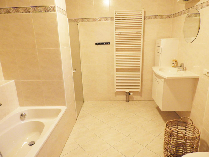 Bathroom, Bed and Breakfast De Kleine Vos, Nunspeet