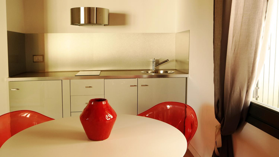 Others 2, IndispArte Suites, Bergamo