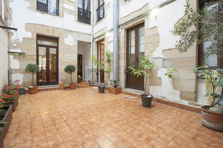 Others 2, Oldtown San Sebastian Apartments, Guipúzcoa