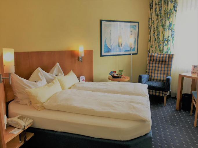 Bedroom 2, Hotel Mohringer Hof, Stuttgart