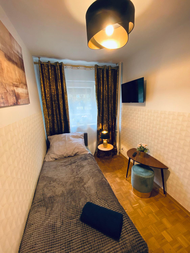 Bedroom 5, ClickTheFlat Solidarnosci City Center Apart Rooms, Warsaw