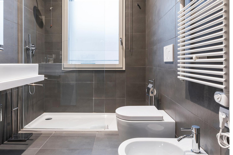 Bathroom 4