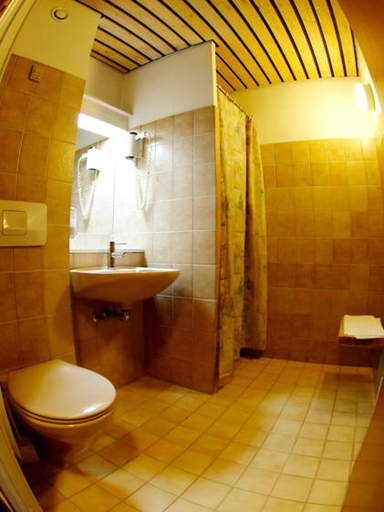 Bathroom 3, Hotel Falster, Guldborgsund