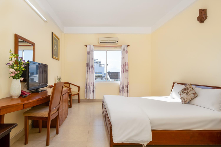 Bedroom 12