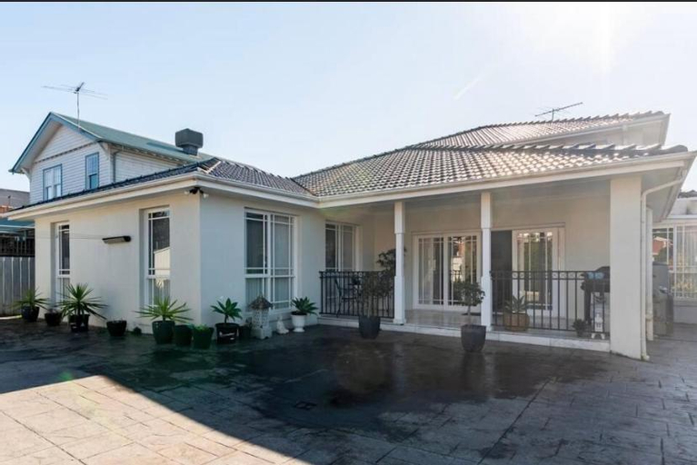 Cosy private room easy access to city & airport, Darebin - Preston