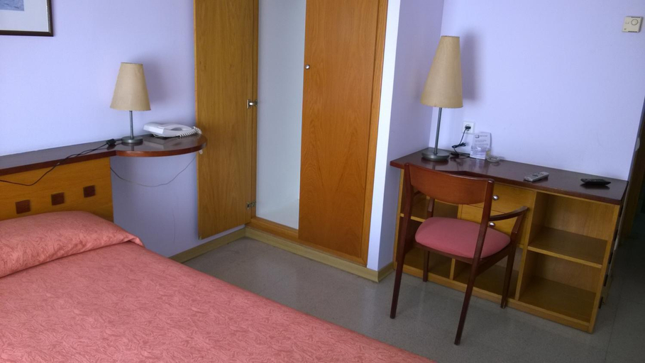 Bedroom, Hotel Montmelo, Barcelona