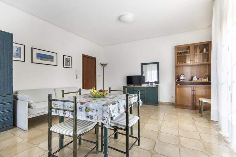 Others 2, Apartments Bed Abate, Palermo