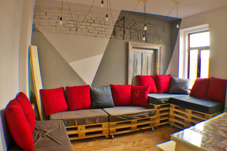 Others 5, Cloud 9 Living, Municipiul Bucuresti