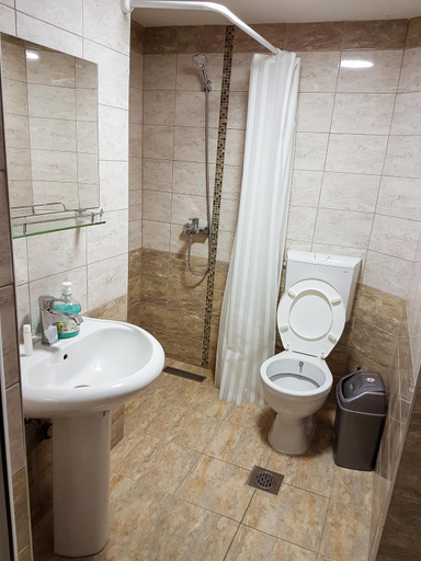Others 5, Venecia Plaza Struga