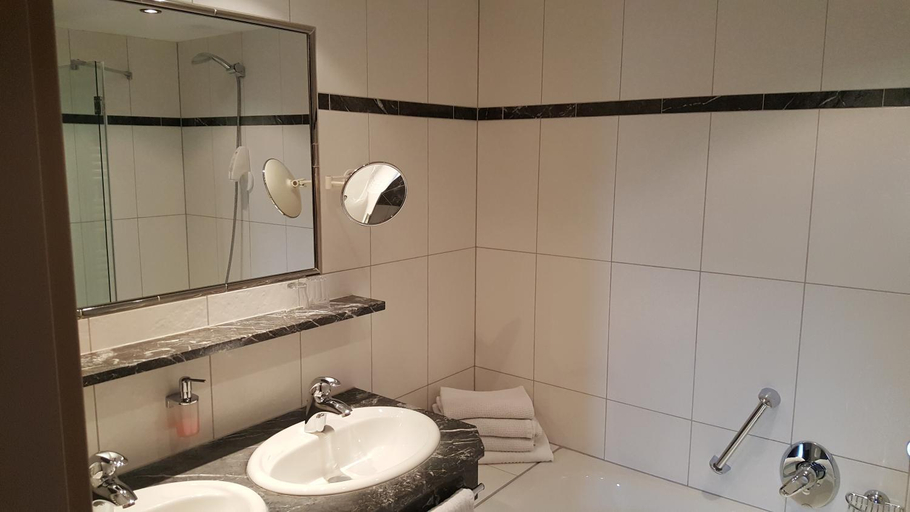 Others 3, Hotel Mozart, Landeck