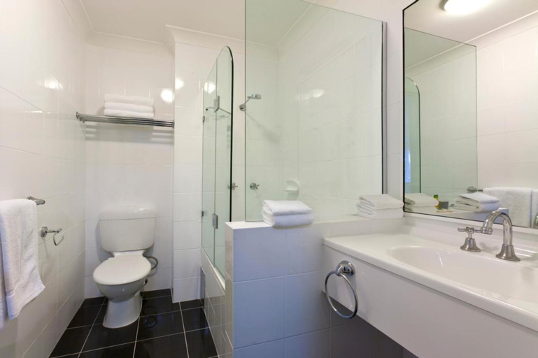 Bedroom 4, ibis Styles Canberra Tall Trees, Canberra