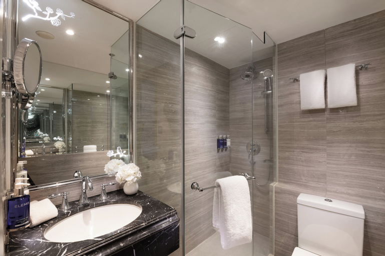 Bathroom 14