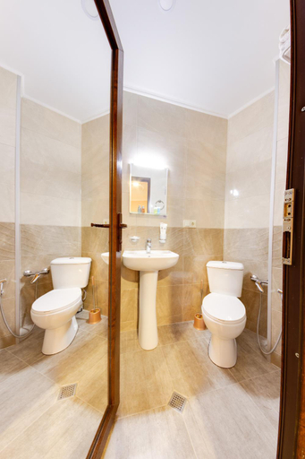 Bathroom 2, Sina Hotel, Tbilisi