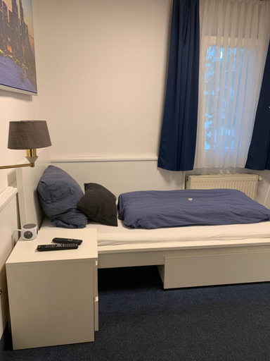 Bedroom 2, Gasthaus zum Lowen, Frankfurt am Main