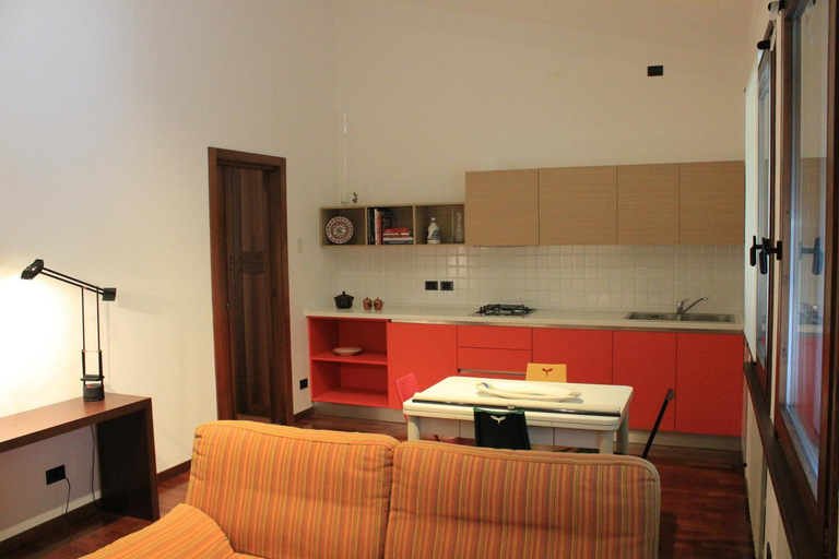 Others 3, 3 Tesori B&B, Mantua